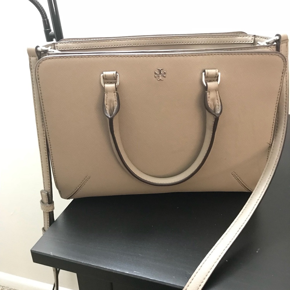 Tory Burch Robinson Satchel in French Gray